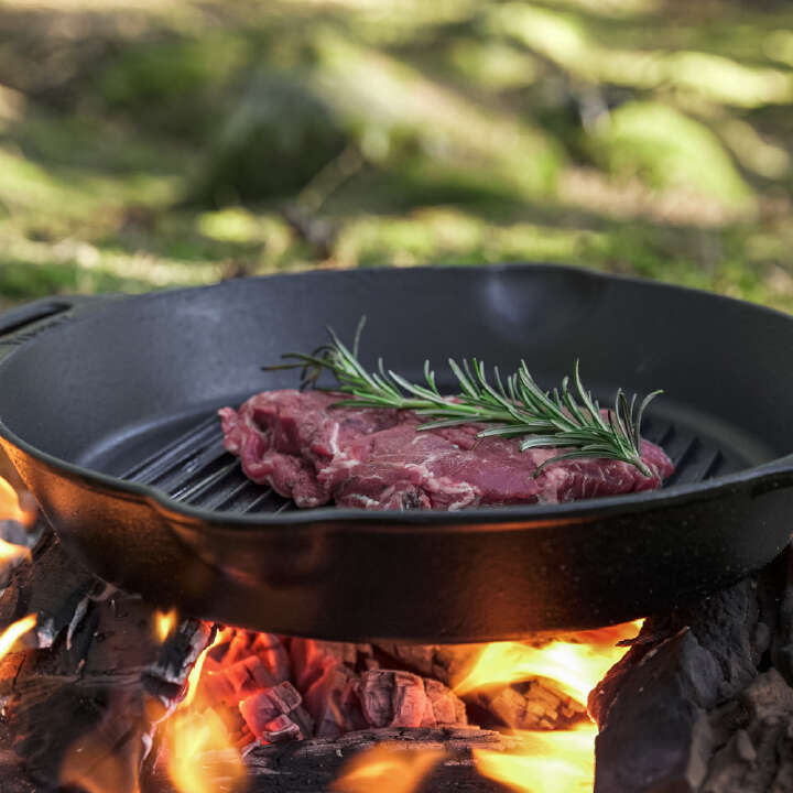 Petromax Grill-Feuerpfanne GP30H mit zwei Henkeln